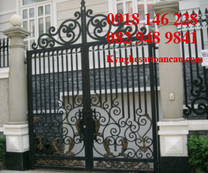 Cửa cổng sắt mỹ thuật CCS22